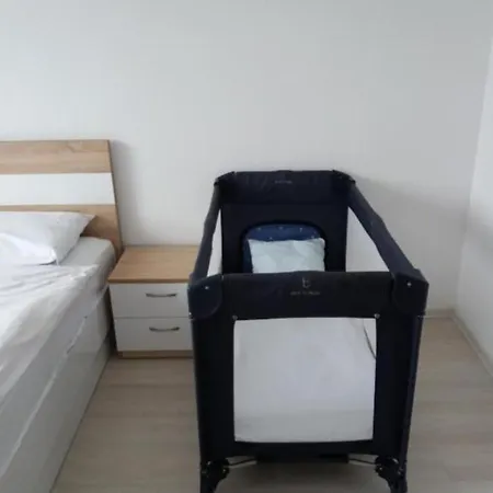 лукс апартамент алекс *